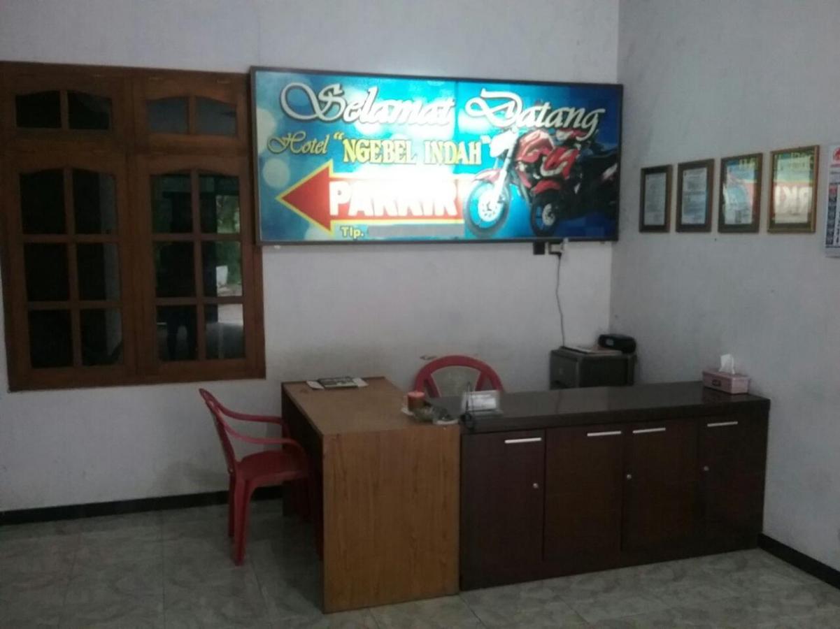 Hotel "Ngebel Indah" Екстер'єр фото