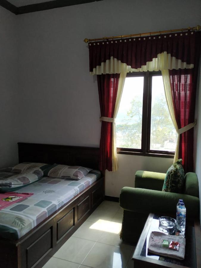Hotel "Ngebel Indah" Екстер'єр фото